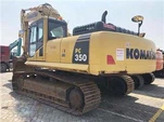 Yo itilize Komatsu 350-8MO Excavator